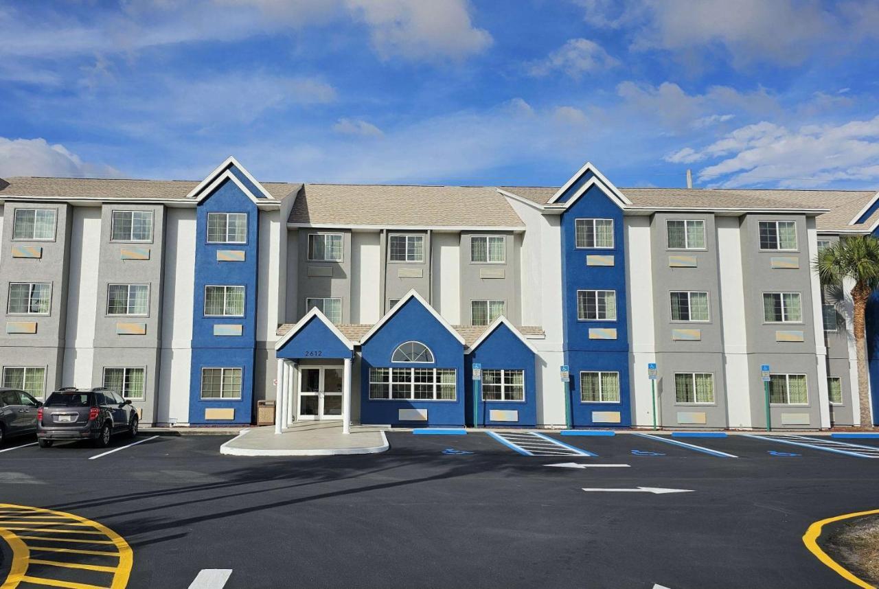 Microtel Inn & Suites By Wyndham Bushnell Dış mekan fotoğraf
