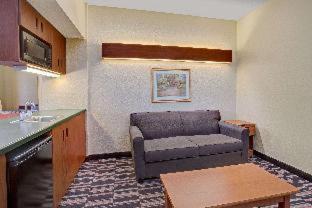 Microtel Inn & Suites By Wyndham Bushnell Oda fotoğraf