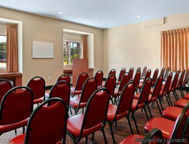 Microtel Inn & Suites By Wyndham Bushnell Dış mekan fotoğraf